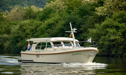 thumb LInssen 30.0 For Rent RiverYachts Friesland 5