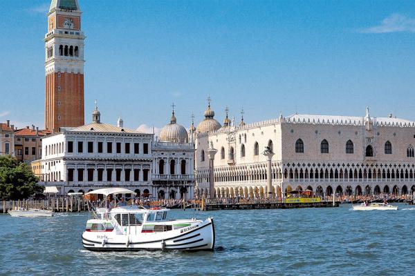 Bootverhuur Italiy Venice Riveryachts.12